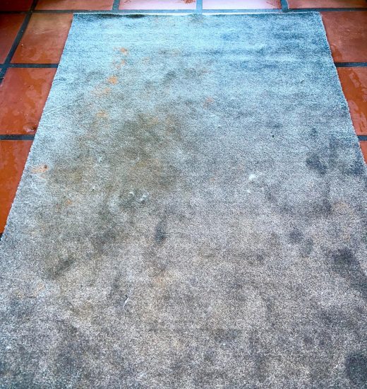 Ægte tæppe rensning - Beskidt